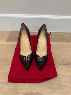 Authentic worn once CL Black Patent & Leather Pointed Toe Stud Pumps